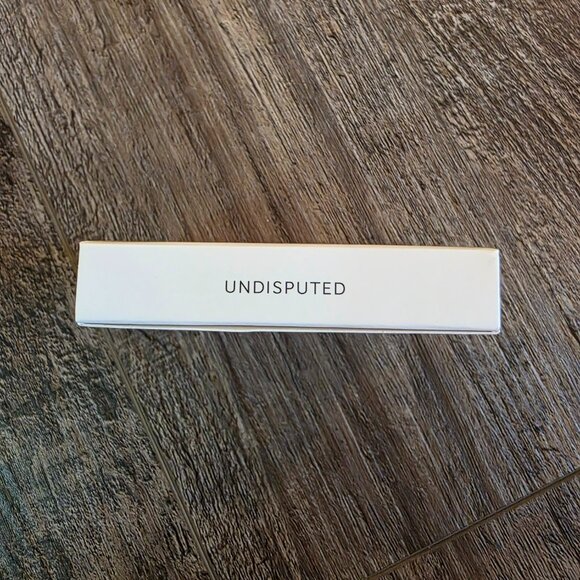 CONTEXT Matte Bronzer - Undisputed - Picture 2 of 3